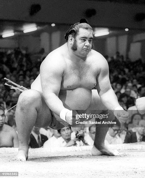 Sumo wrestler Takamiyama, real name Jesse James Wailani Kuhaulua, first foreign sumo wrestler warms up for the fight during Autumn Grand Sumo...