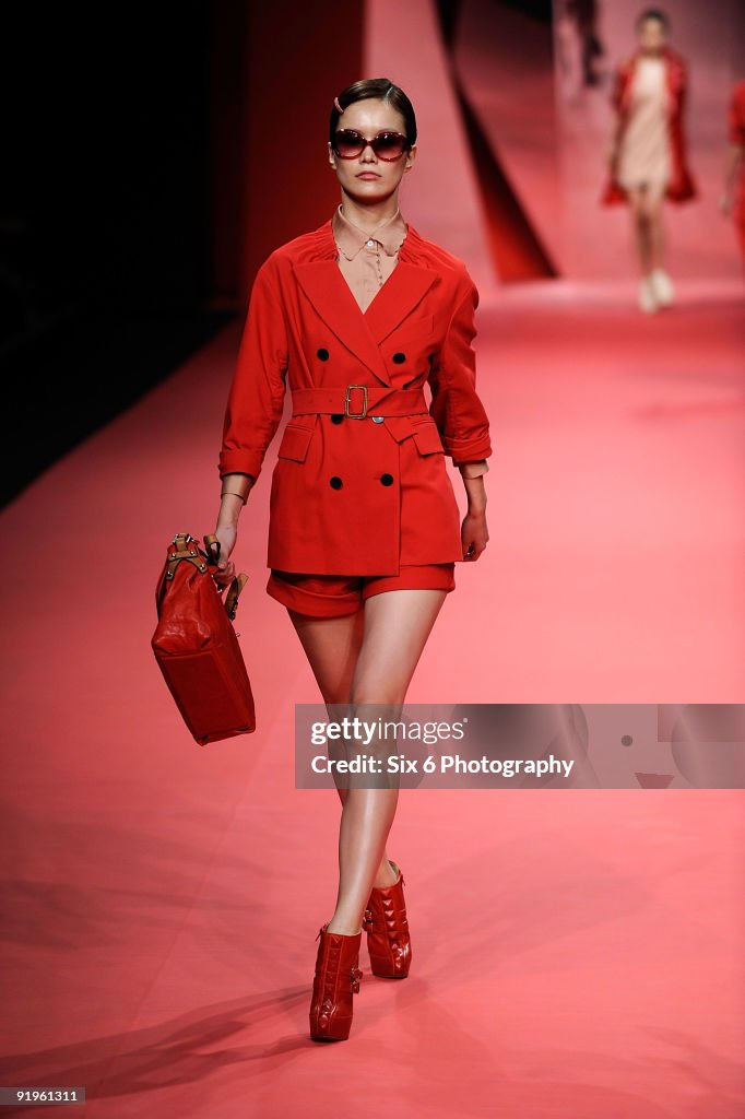 Seoul Fashion Week S/S 2010 - Day 1
