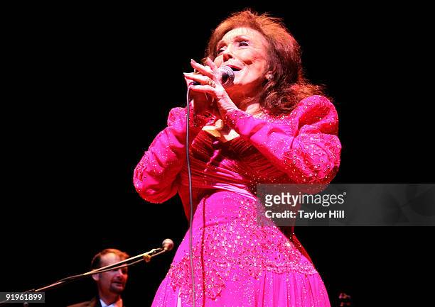 Loretta Lynn performs at the Alys Stephens Center on October 16, 2009 in Birmingham, Alabama.