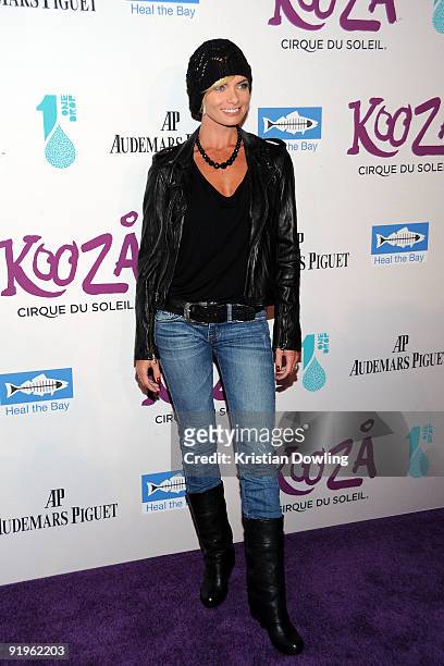 Actress Jaime Pressly arrives for the Cirque Du Solei Opening Night Gala For Kooza at the Santa Monica Pier on October 16, 2009 in Santa Monica,...