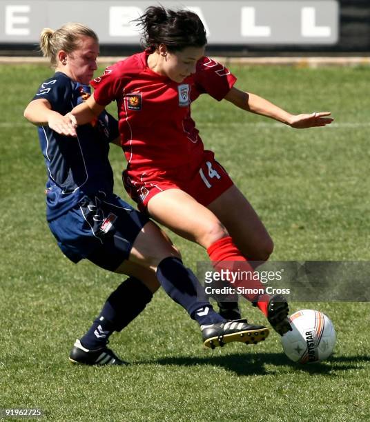 Donna Cockayne from Adelaide in action during the round three W-League match between Adelaide United and the Melbourne Victory at Hindmarsh Stadium...