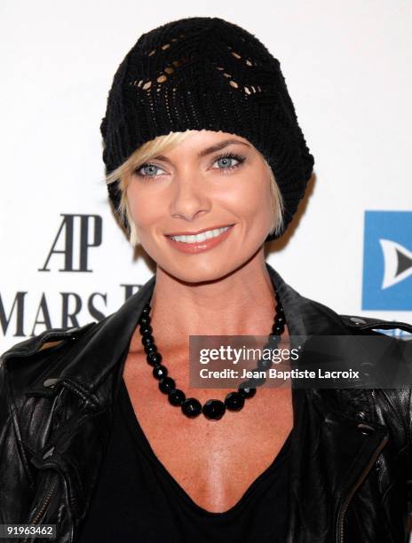 Jaime Pressly arrives for the Cirque Du Soleil Opening Night Gala For Kooza at Santa Monica Pier on October 16, 2009 in Santa Monica, California.