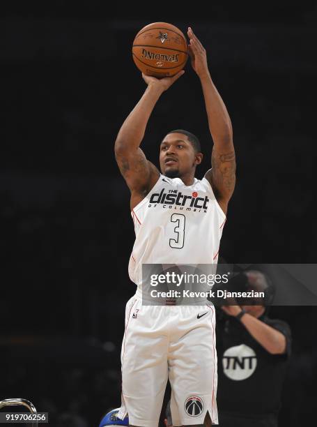 Bradley Beal of the Washington Wizards competes in the 2018 JBL Three-Point Contest at Staples Center on February 17, 2018 in Los Angeles, California.