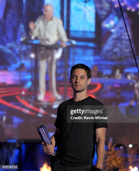 Actor Tobey Maguire Presents The Comic Con Icon Award Onstage During actor-tobey-maguire-presents-the-comic-con-icon-award-onstage-during