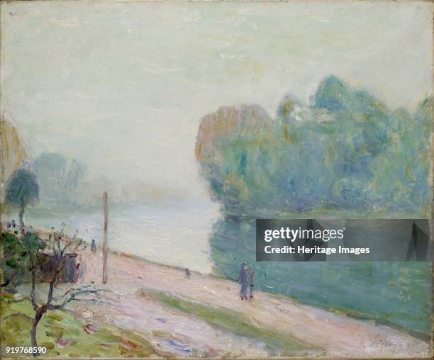 Bend in the River Loing, 1896. Artist Alfred Sisley.