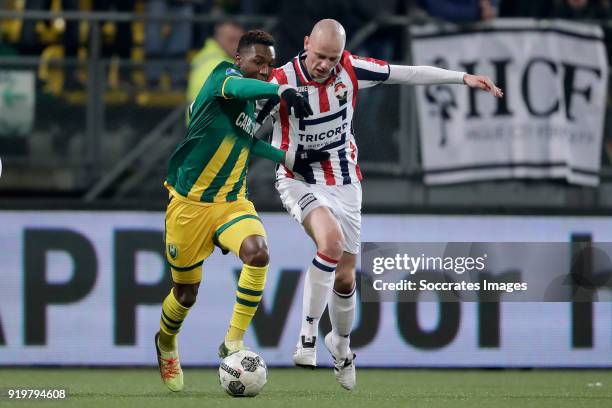 Sheraldo Becker of ADO Den Haag, Elmo Lieftink of Willem II during the Dutch Eredivisie match between ADO Den Haag v Willem II at the Cars Jeans...