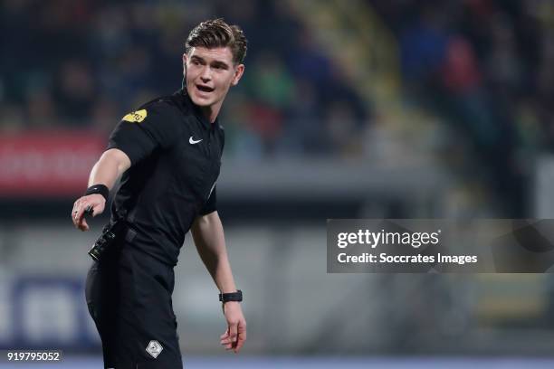 Referee Joey Kooij during the Dutch Eredivisie match between ADO Den Haag v Willem II at the Cars Jeans Stadium on February 17, 2018 in Den Haag...