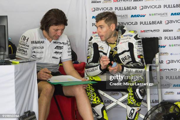 Alvaro Bautista of Spain and Angel Nieto Team speaks with mechanics during the MotoGP Tests In Thailand on February 18, 2018 in Buri Ram, Thailand.