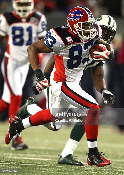 Lee Evans of the Buffalo Bills scores a touchdown against the New York Jets during their game on October 18, 2009 at Giants Stadium in East...