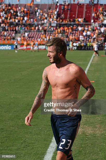 David Beckham of the Los Angeles Galaxy leaves the pitch after playing against the Houston Dynamo at Robertson Stadium on October 18, 2009 in...