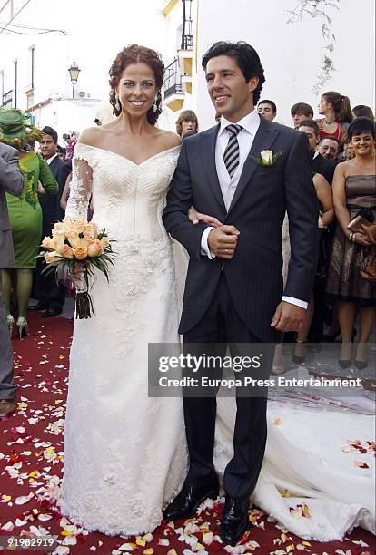 Pastora Soler and Francis Vinolo are married on October 17, 2009 in Seville, Spain.