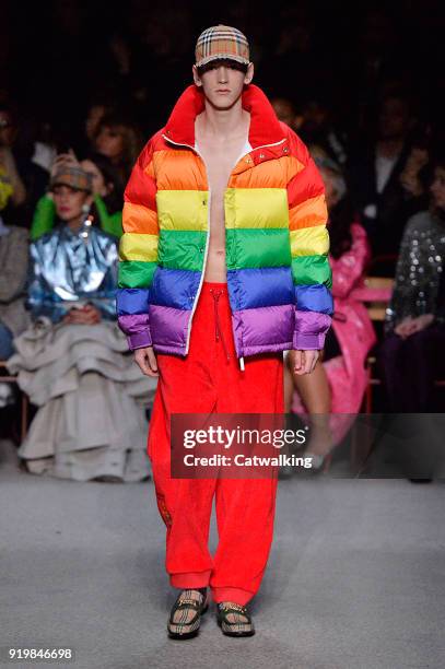 Model walks the runway at the Burberry Prorsum Autumn Winter 2018 fashion show during London Fashion Week on February 17, 2018 in London, United...