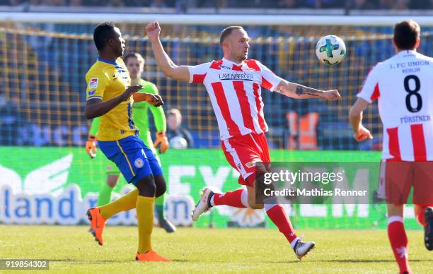 Suleiman Abdullahi of Eintracht Braunschweig and Toni Leistner of 1 FC Union Berlin during the second Bundesliga game between Eintracht Braunschweig...