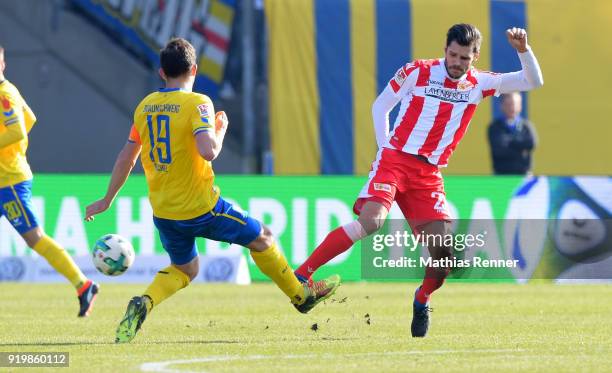 Ken Reichel of Eintracht Braunschweig and Christopher Trimmel of 1 FC. Union Berlin during the second Bundesliga game between Eintracht Braunschweig...