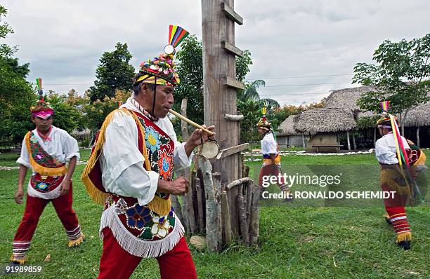 Young Mexican Totonaca natives are tought the ritual dance of Los Voladores at a school for "Voladores" in Papantla, in the state of Veracruz, on...