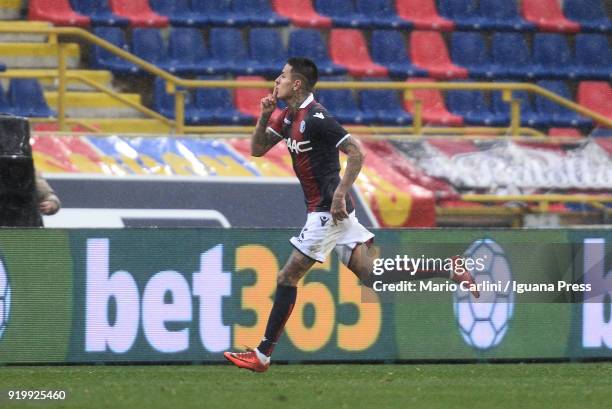 Erik Pulgar of Bologna FC celebrates after scoring his team's second goal during the serie A match between Bologna FC and US Sassuolo at Stadio...