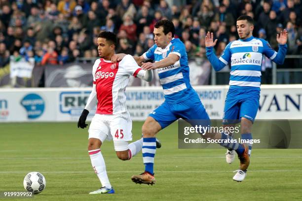 Justin Kluivert of Ajax, Dirk Marcellis of PEC Zwolle, Younes Namli of PEC Zwolle during the Dutch Eredivisie match between PEC Zwolle v Ajax at the...