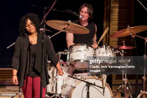 Sharde 211 Sharde Thomas Photos & High Res Pictures - Getty Images