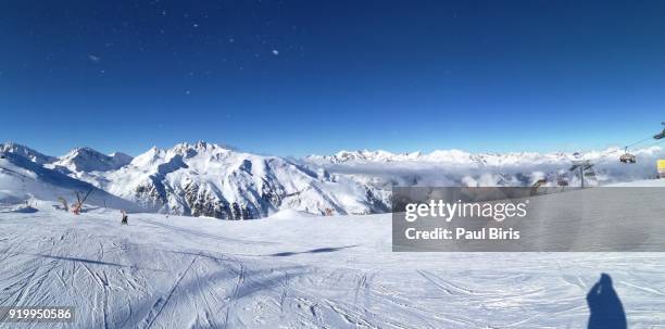 view over the skiing area serfaus fiss ladis, tyrol,  austria - pista de esquí fotografías e imágenes de stock