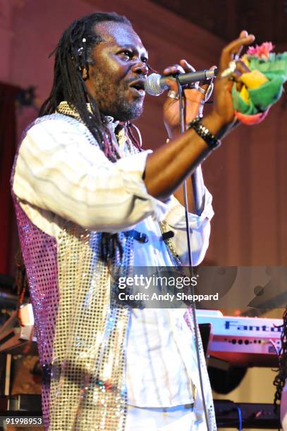 16 Levi Roots Performs At Bush Hall In London Stock Photos High Res 16-levi-roots-performs-at-bush-hall-in-london-stock-photos-high-res