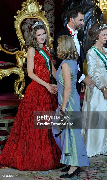 Princess Letizia of Spain attends a Gala Dinner honouring Lebanon President Michel Suleiman at the Royal Palace on October 19, 2009 in Madrid, Spain.