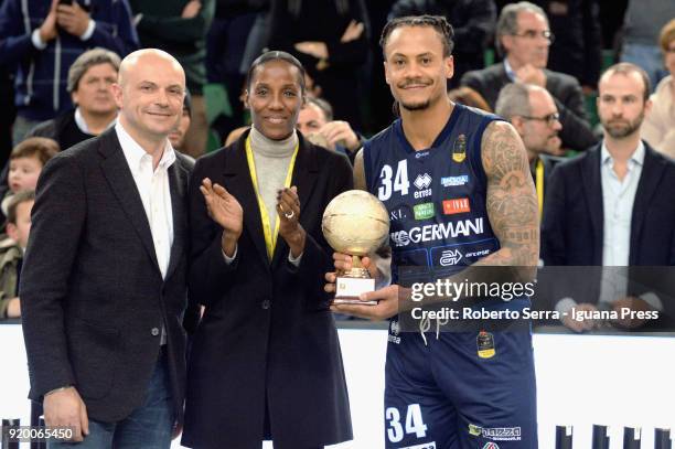 David Moss of Germani awardered as MVP of the final series by ex atlet Fiona May during the LBA Legabasket match ifinal of Coppa Italia between...