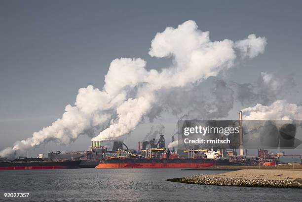 heavy industry iii - coal pollution stock pictures, royalty-free photos & images