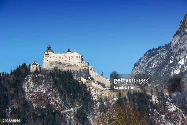 hohenwerfen castle in the alps of austria (werfen, austria) - hohenwerfen castle stock-fotos und bilder