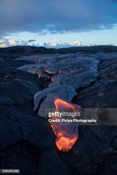 molten lava surface flow at big island - kalapana stock pictures, royalty-free photos & images