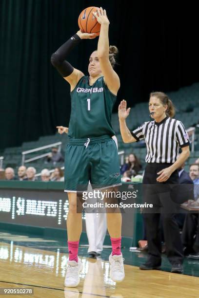Green Bay Phoenix guard Jen Wellnitz shoots during the second quarter of the women's college basketball game between the Green Bay Phoenix and...