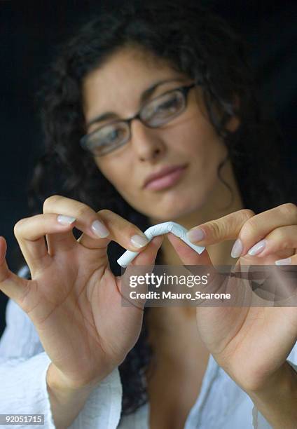 doctor giving a good advice. - smoke physical structure stock pictures, royalty-free photos & images