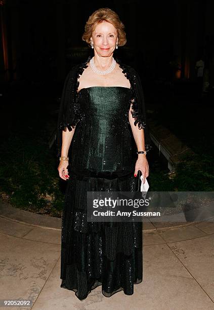 Emily Frick attends The Autumn Dinner at The Frick Collection on October 19, 2009 in New York City.
