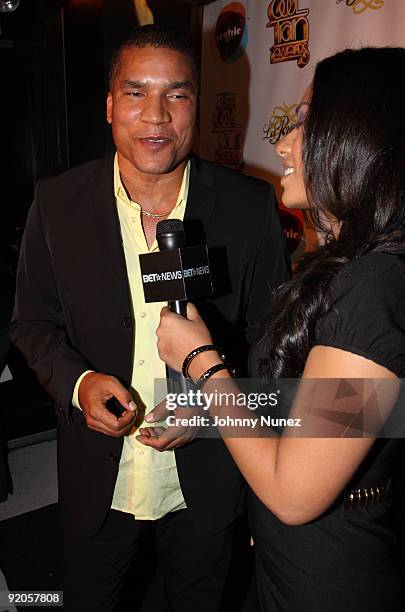 Executive Vice President of B.E.T. Digital Networks Paxton Baker, and B.E.T. News correspondent Sharon Carpenter attend the 2009 Soul Train Awards...