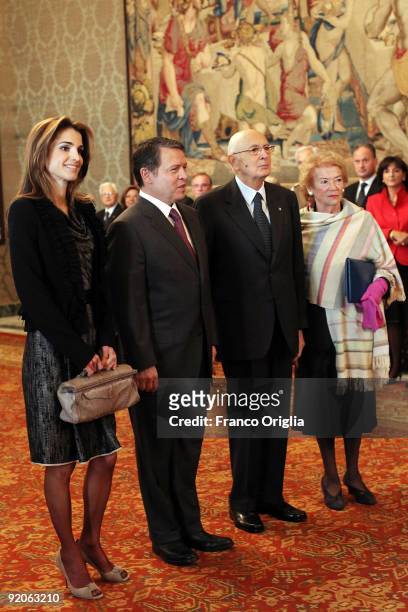 Italian President Giorgio Napolitano and his wife Clio pose with the King Abdullah II and Queen Rania of Jordan during their meeting at the Quirinale...