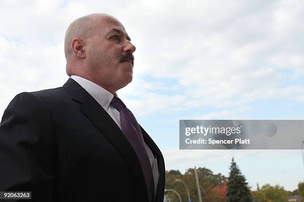 Former New York City police commissioner Bernard Kerik enters the courthouse for a pre-trial hearing on October 20, 2009 in White Plains, New York....