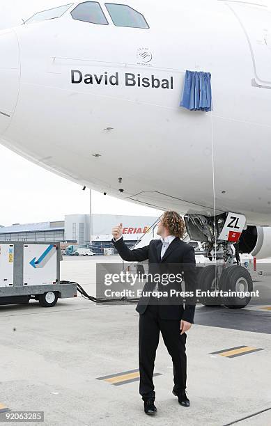 David Bisbal presents his new album 'Sin mirar atras' at Barajas airport on October 20, 2009 in Madrid, Spain.