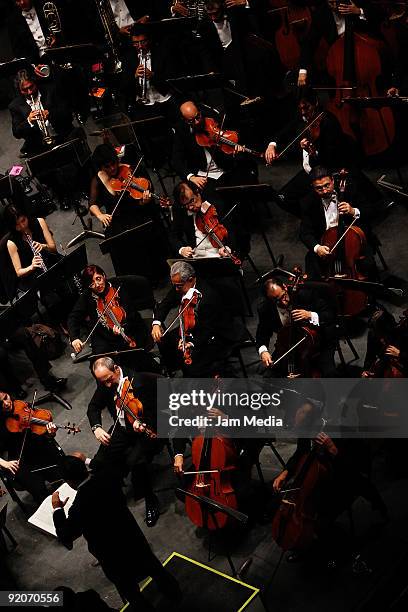 Beauty Arts Opera and Orquestra play Carmina Burana, directed by Ramon Shade, at Juarez Theater during the Cervantino International Festival 2009 on...