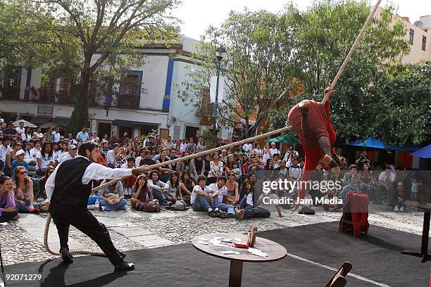 Artists of the Spanish Street Circus 'Cruzando el Charco' perform during the Cervantino International Festival 2009 on October 19, 2009 in...