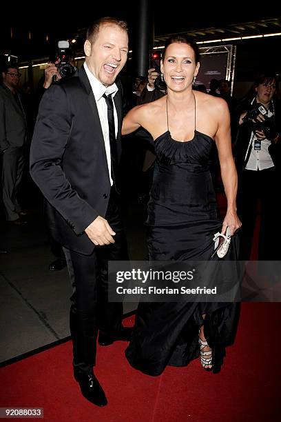 Actress Anja Kling and Mario Barth attend the German Comedy Award 2009 at the Coloneum on October 20, 2009 in Cologne, Germany.