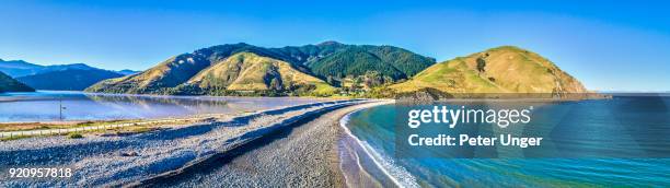 cable bay causeway, nelson, new zealand - peter nelson imagens e fotografias de stock