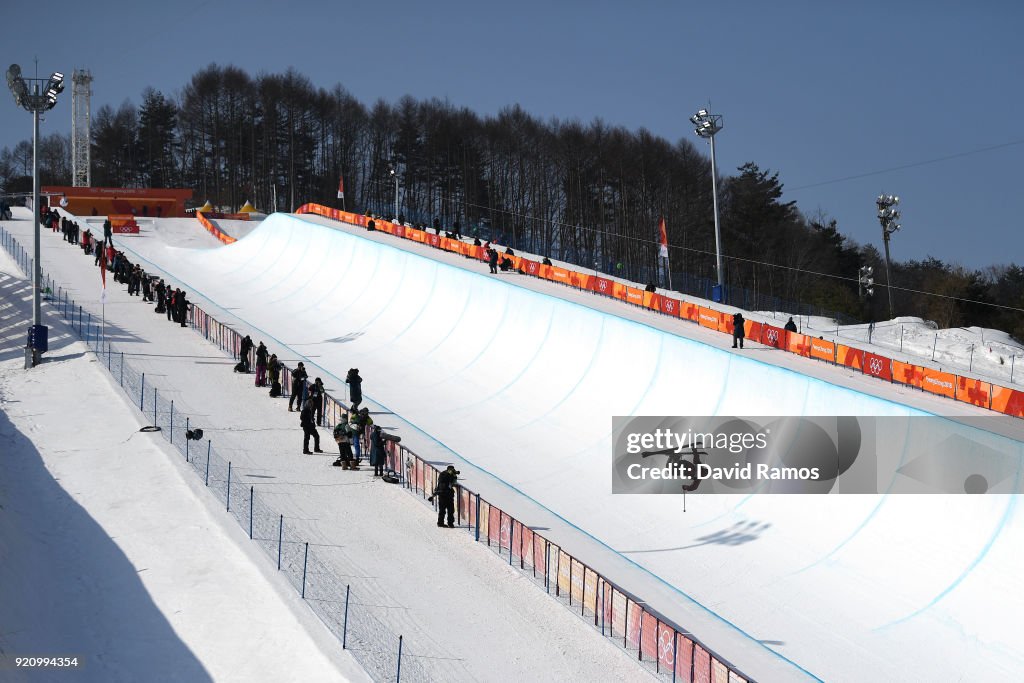 Freestyle Skiing - Winter Olympics Day 11
