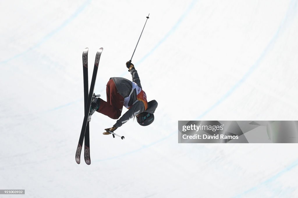 Freestyle Skiing - Winter Olympics Day 11