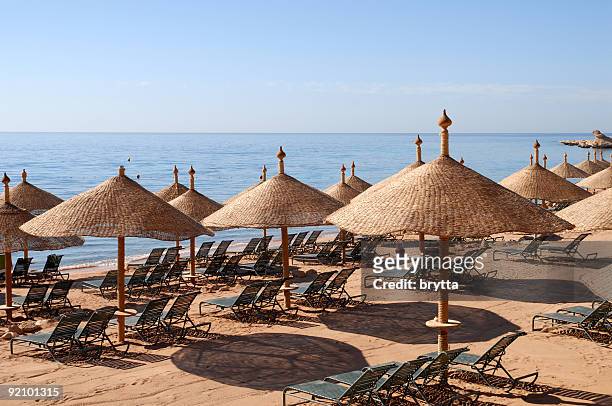 quiet beach - sharm al sheikh stock pictures, royalty-free photos & images