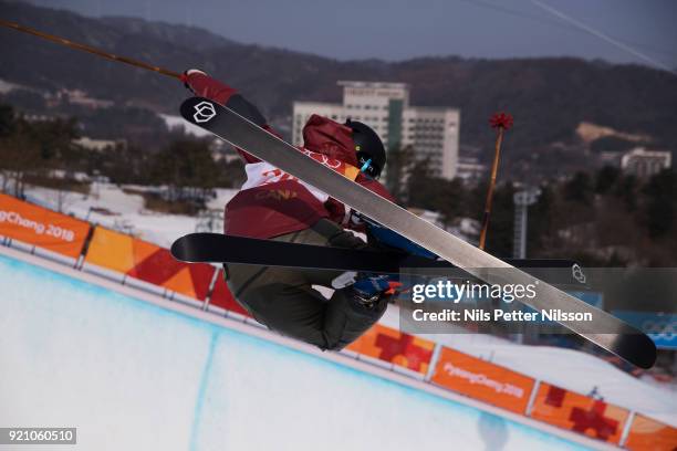 Rosalind Groenewoud of Canada during the women's Halfpipe Freestyle Skiing at Phoenix Snow Park on February 20, 2018 in Pyeongchang-gun, South Korea.