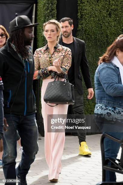 Maks Chmerkovskiy and Peta Murgatroyd visit "Extra" at Universal Studios Hollywood on February 19, 2018 in Universal City, California.