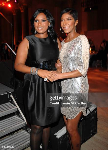 Singers Jennifer Hudson and Natalie Cole attend 2009 Angel Ball to Benefit Gabrielle�s Angel Foundation hosted by Denise Rich at Cipriani, Wall...