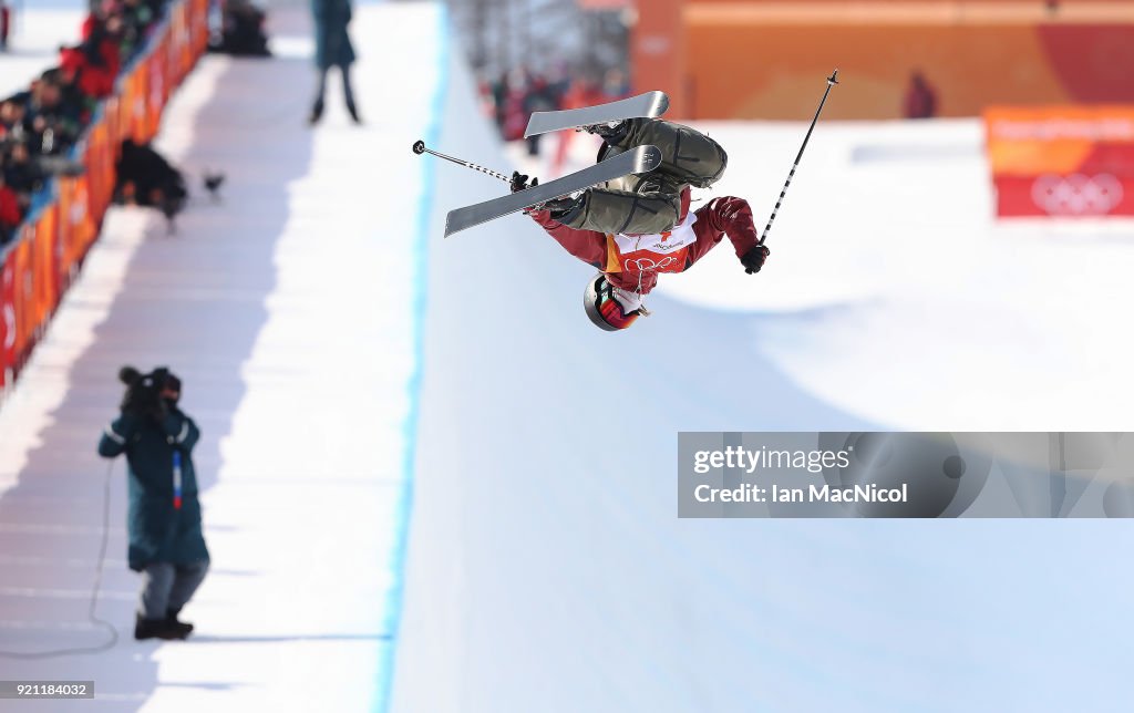 Freestyle Skiing - Winter Olympics Day 11
