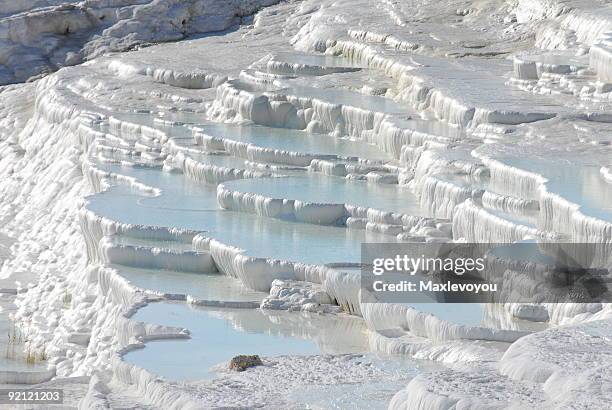 pamukkale-fantástico natureza - carbonate mineral imagens e fotografias de stock