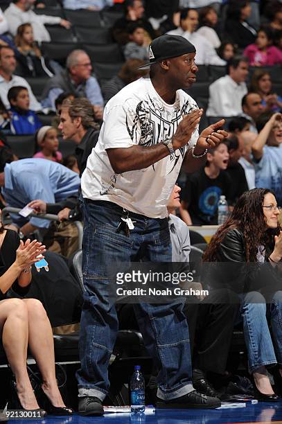 Actor Michael Clarke Duncan attends a game between Maccabi Electra Tel Aviv and the Los Angeles Clippers at Staples Center on October 20, 2009 in Los...