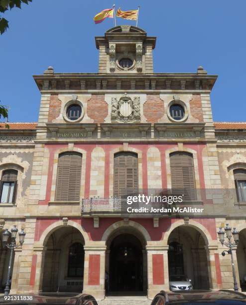 parlament de catalunya (barcelona, spain) - edifício do parlamento imagens e fotografias de stock